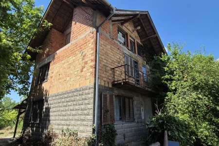 Branjin Vrh, kuća s golemom okućnicom, 4679 m2