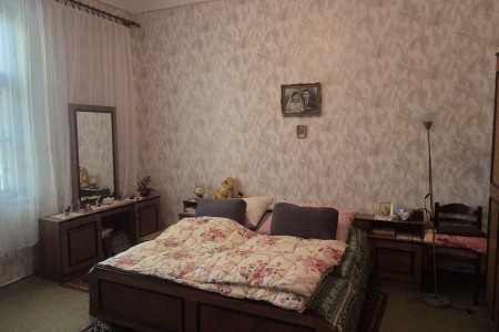 Beli&scaron;će, četverosoban stan u centru, 99,91 m2