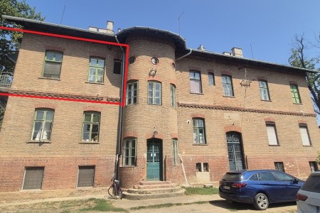 Beli&scaron;će, četverosoban stan u centru, 99,91 m2