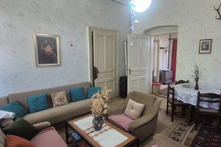 Beli&scaron;će, četverosoban stan u centru, 99,91 m2