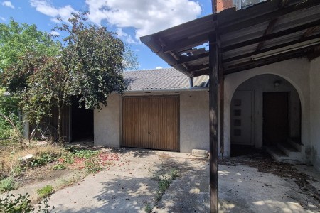 Branjin Vrh, kuća s golemom okućnicom, 4679 m2