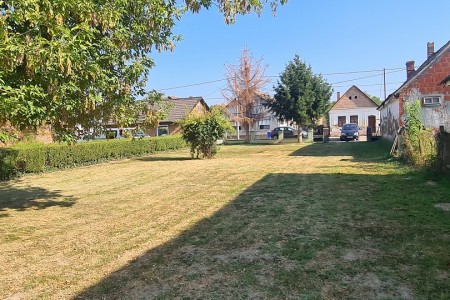 Gat, građevinsko zemlji&scaron;te, 1265 m2