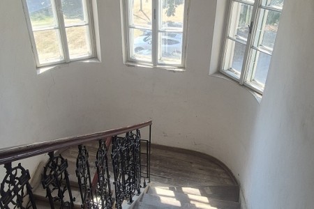 Beli&scaron;će, četverosoban stan u centru, 99,91 m2